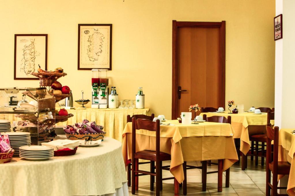 Hotel Quadrifoglio Κάλιαρι Εξωτερικό φωτογραφία