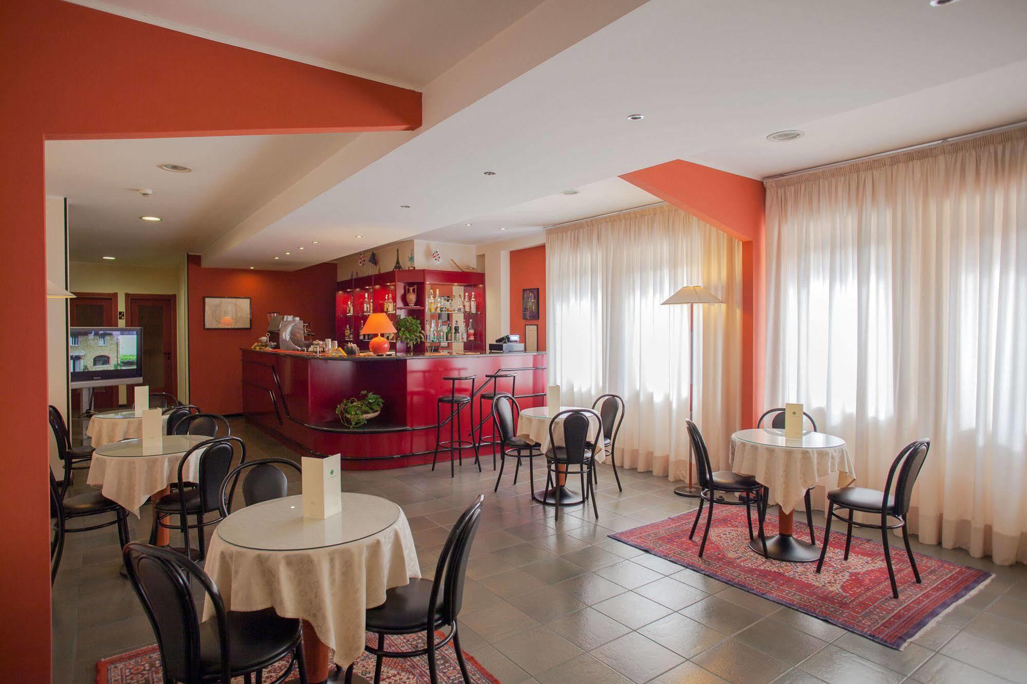 Hotel Quadrifoglio Κάλιαρι Εξωτερικό φωτογραφία